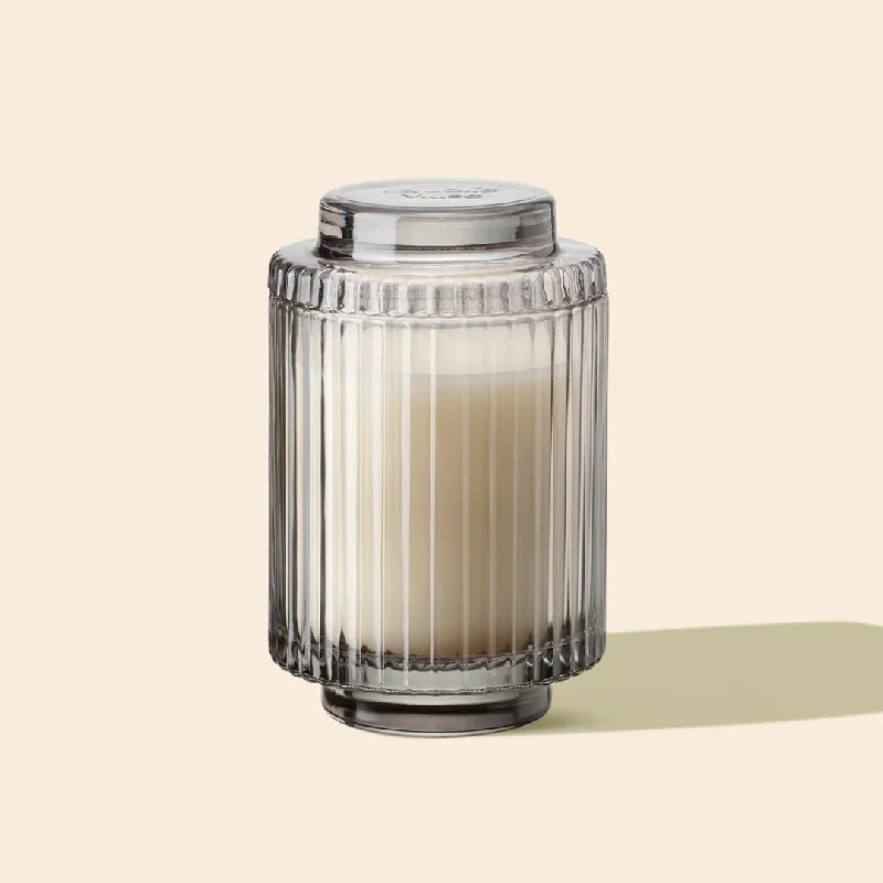 Amélie- Linen Cotton Oasis Candle 11 oz.