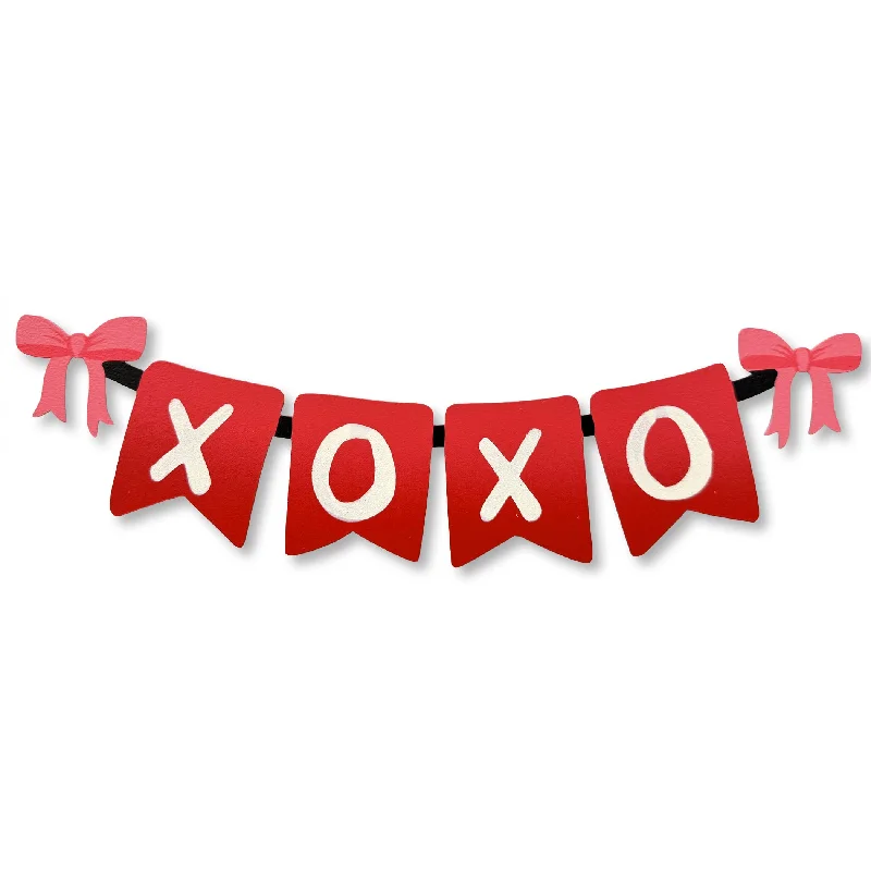 "XOXO" Banner Mini Art Pop Magnet (9.5"w)